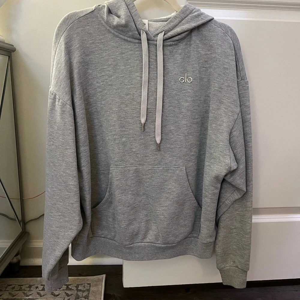 ALO Yoga Light Gray Hoodie Sweatshirt
